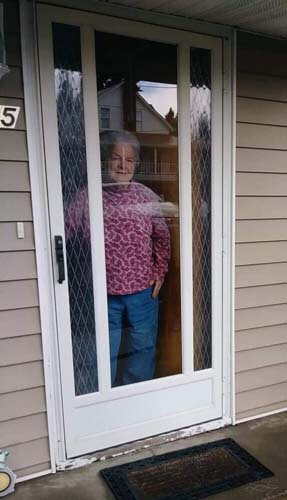 it's always fun to visit Grandma at her place; here she is at the door